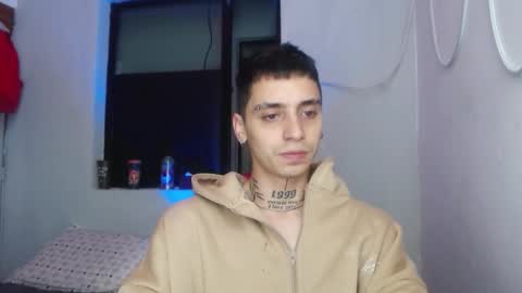 Snapshot of xalejo_max chatting on 11/21/25, 08:07 xalejo_max online show from 11/21/25, 08:07