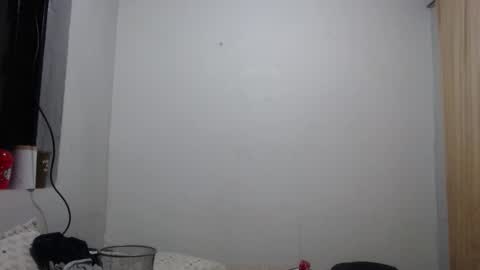 Snapshot of xalejo_max chatting on 11/24/25, 10:42 xalejo_max online show from 11/24/25, 10:42