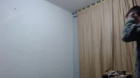 Snapshot of xalejo_max chatting on 11/26/25, 10:49 xalejo_max online show from 11/26/25, 10:49