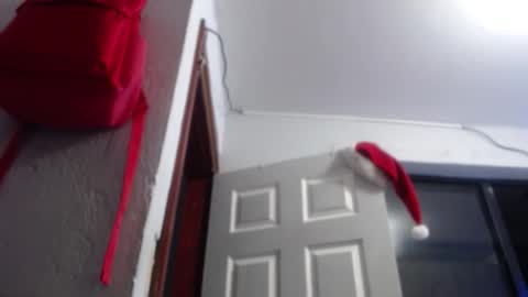 Snapshot of xalejo_max chatting on 11/28/25, 06:27 xalejo_max online show from 11/28/25, 06:27