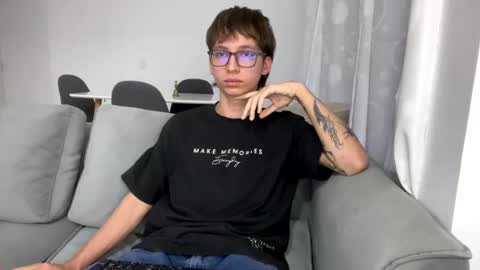 Snapshot of xamyu chatting on 02/24/25, 01:24 Xam online show from 02/24/25, 01:24