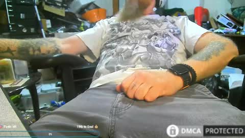 Snapshot of xander71972 chatting on 06/02/26, 04:20 xander71972 online show from 06/02/26, 04:20