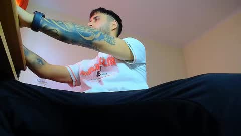 Snapshot of xandercagex chatting on 01/04/25, 10:27 XanderCageX online show from 01/04/25, 10:27