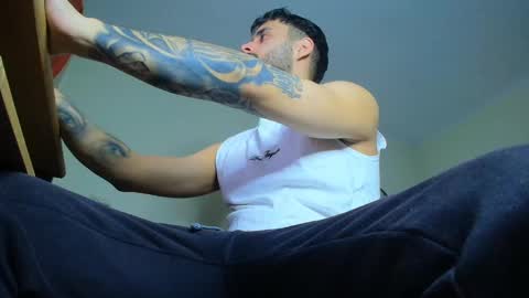 Snapshot of xandercagex chatting on 01/12/25, 04:18 XanderCageX online show from 01/12/25, 04:18