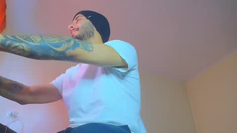 Snapshot of xandercagex chatting on 01/17/25, 01:13 XanderCageX online show from 01/17/25, 01:13