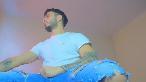 Snapshot of xandercagex chatting on 01/18/25, 10:06 XanderCageX online show from 01/18/25, 10:06