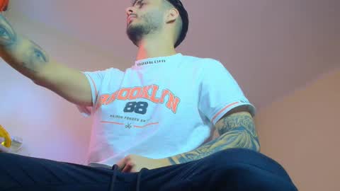 Snapshot of xandercagex chatting on 01/29/25, 09:01 XanderCageX online show from 01/29/25, 09:01