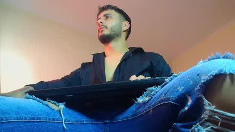 Snapshot of xandercagex chatting on 02/01/25, 10:37 XanderCageX online show from 02/01/25, 10:37