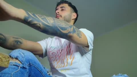 Snapshot of xandercagex chatting on 02/01/25, 10:13 XanderCageX online show from 02/01/25, 10:13