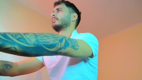 Snapshot of xandercagex chatting on 02/05/25, 01:00 XanderCageX online show from 02/05/25, 01:00