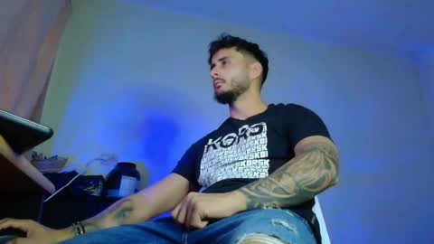 Snapshot of xandercagex chatting on 10/02/25, 05:03 XanderCageX online show from 10/02/25, 05:03