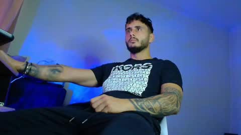 Snapshot of xandercagex chatting on 10/05/25, 05:17 XanderCageX online show from 10/05/25, 05:17