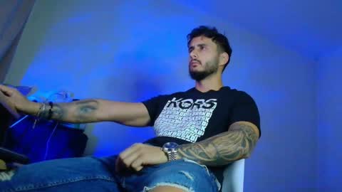 Snapshot of xandercagex chatting on 10/10/25, 04:11 XanderCageX online show from 10/10/25, 04:11