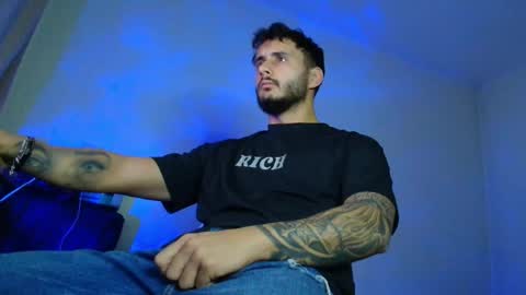 Snapshot of xandercagex chatting on 10/14/25, 01:28 XanderCageX online show from 10/14/25, 01:28