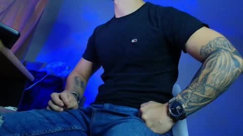 Snapshot of xandercagex chatting on 10/16/25, 05:19 XanderCageX online show from 10/16/25, 05:19