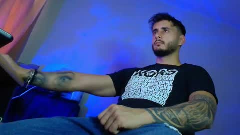 Snapshot of xandercagex chatting on 10/17/25, 06:27 XanderCageX online show from 10/17/25, 06:27