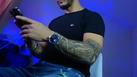 Snapshot of xandercagex chatting on 10/21/25, 07:42 XanderCageX online show from 10/21/25, 07:42