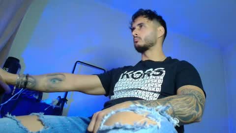 Snapshot of xandercagex chatting on 11/25/25, 08:42 XanderCageX online show from 11/25/25, 08:42