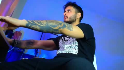 Snapshot of xandercagex chatting on 12/15/25, 12:31 XanderCageX online show from 12/15/25, 12:31