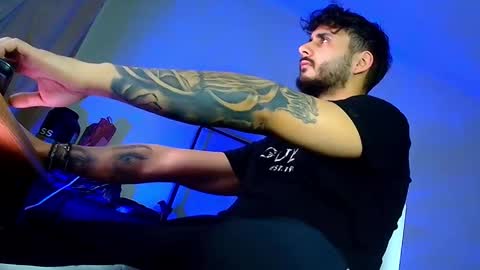 Snapshot of xandercagex chatting on 01/12/26, 10:59 XanderCageX online show from 01/12/26, 10:59