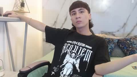 xandergrey8 online show from 04/05/26, 07:22