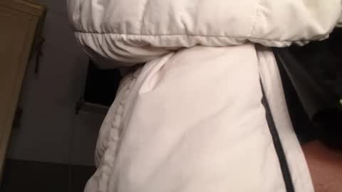       S A R A      100K followers online show from 11/25/25, 08:09