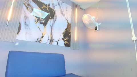 Snapshot of xavi_lee chatting on 12/14/25, 12:54 XAVI online show from 12/14/25, 12:54