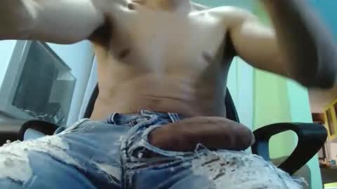 Snapshot of xavicock24 chatting on 03/05/25, 04:35 xavicock24 online show from 03/05/25, 04:35