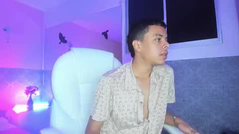 xavier fox   online show from 10/24/25, 03:36