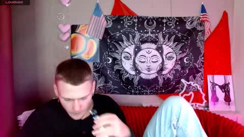 Snapshot of xavier_night81 chatting on 10/16/25, 07:20 xavier_night81 online show from 10/16/25, 07:20