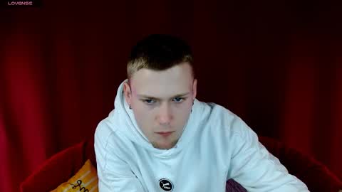 Snapshot of xavier_night81 chatting on 10/23/25, 07:18 xavier_night81 online show from 10/23/25, 07:18