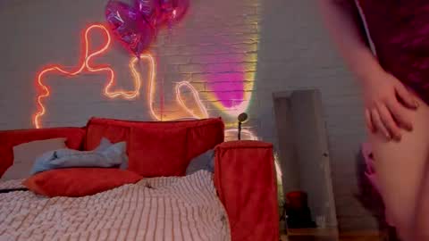 Snapshot of xbetty_coyx chatting on 02/28/25, 12:52 Betty online show from 02/28/25, 12:52