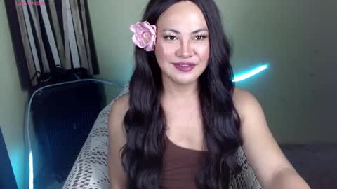 Godess  Lucy online show from 12/01/25, 08:03