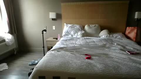 charlotte euphoria  online show from 07/17/26, 04:45