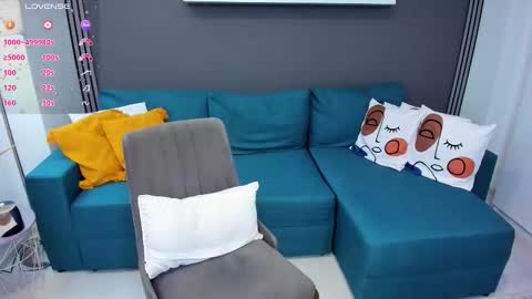 Christal online show from 03/18/26, 08:23