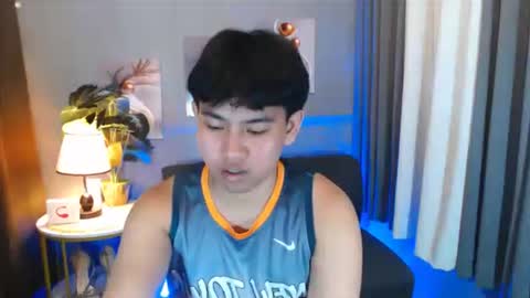 Charlie online show from 04/01/26, 02:12