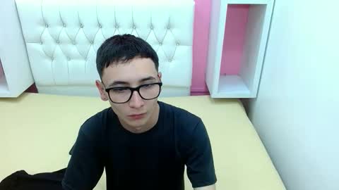 Snapshot of xcoupleplayxx chatting on 04/14/26, 03:12 xcoupleplayxx online show from 04/14/26, 03:12