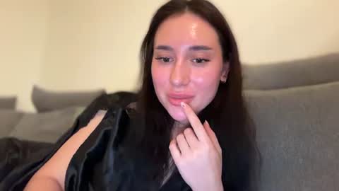 XCuteXbunny online show from 10/22/25, 09:36