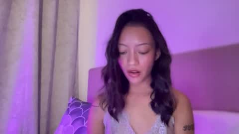 Sachi Cy online show from 11/18/25, 12:09