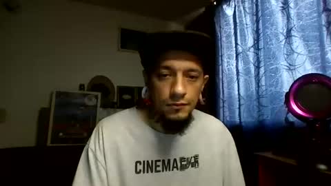 Snapshot of xdantex19 chatting on 06/18/26, 02:21 xdantex19 online show from 06/18/26, 02:21