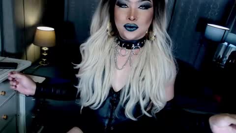 Zhavia online show from 11/01/25, 06:21