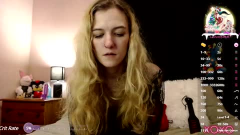 Snapshot of xelliee_rosex chatting on 12/21/24, 10:30 EllieeRose online show from 12/21/24, 10:30