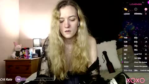 Snapshot of xelliee_rosex chatting on 02/09/25, 08:34 EllieeRose online show from 02/09/25, 08:34