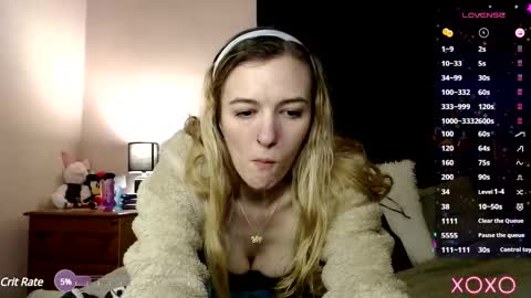 Snapshot of xelliee_rosex chatting on 02/19/25, 07:06 EllieeRose online show from 02/19/25, 07:06