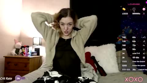 Snapshot of xelliee_rosex chatting on 02/23/25, 05:01 EllieeRose online show from 02/23/25, 05:01