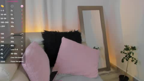 xena_bush online show from 04/22/26, 09:01