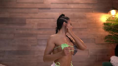 Xena online show from 04/19/26, 04:56