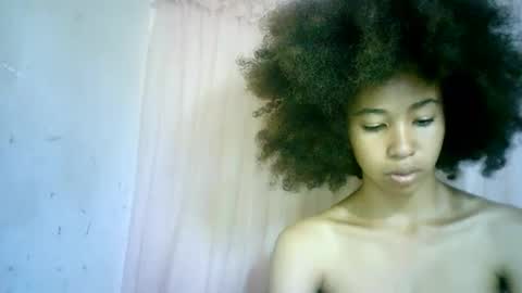 xenna610827 online show from 02/05/25, 08:14