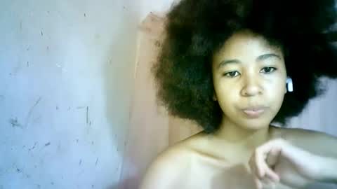 xenna610827 online show from 02/22/25, 12:08