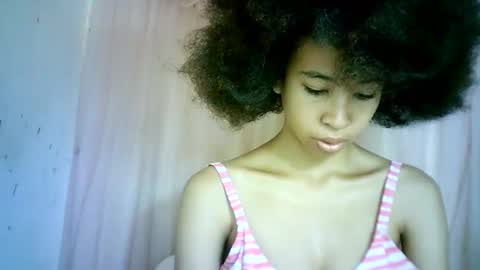 xenna610827 online show from 03/05/25, 08:10